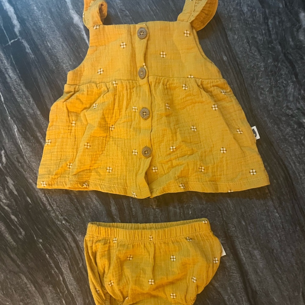 Rabbit & Bear Set NWOT Muslin Floral Matching Set